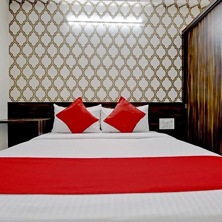Oyo Flagship Varcity Pearl Near Nexus Mall Koramangala Bangalore Bagian luar foto