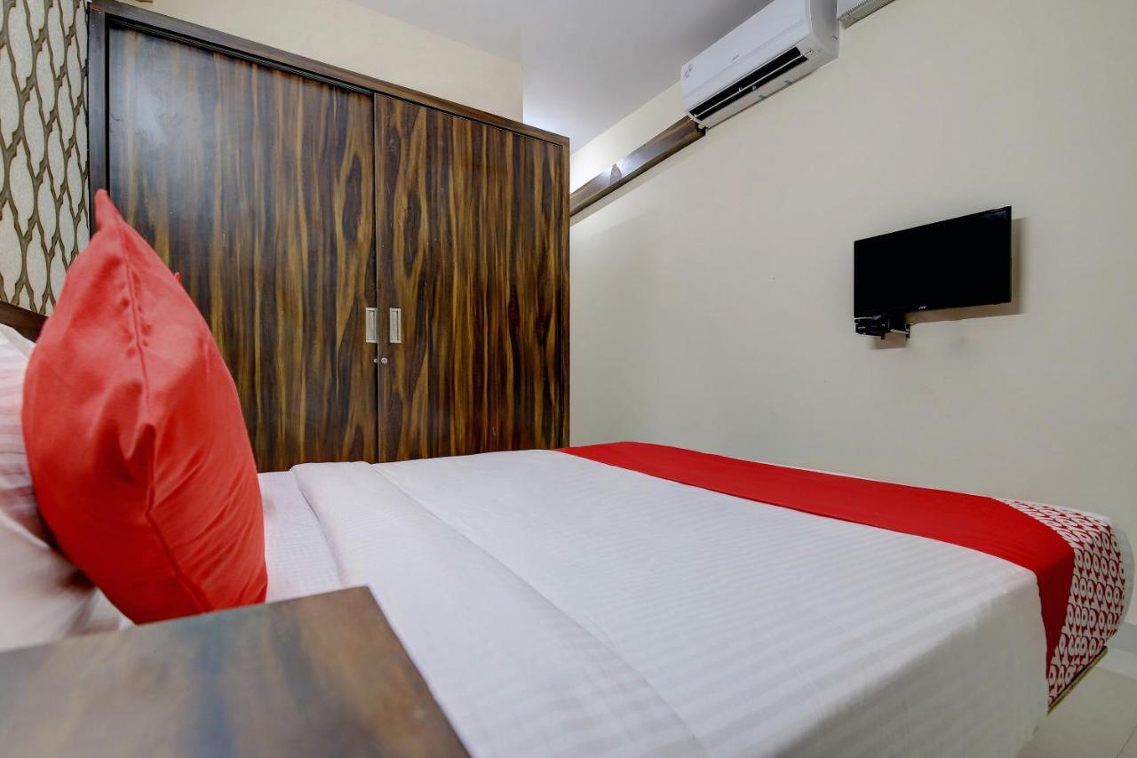 Oyo Flagship Varcity Pearl Near Nexus Mall Koramangala Bangalore Bagian luar foto